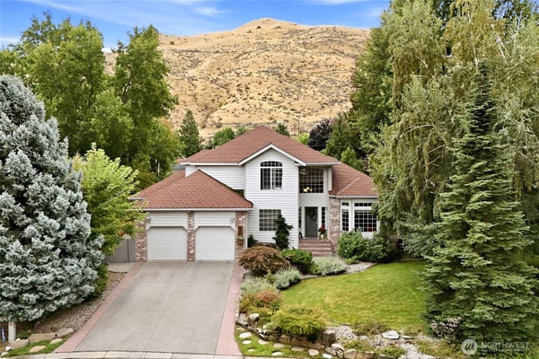 2005 CENTER COURT DR, WENATCHEE, WA 98801 - Image 777a2a4d1fe86d4bddcced03778dbd47/793020922