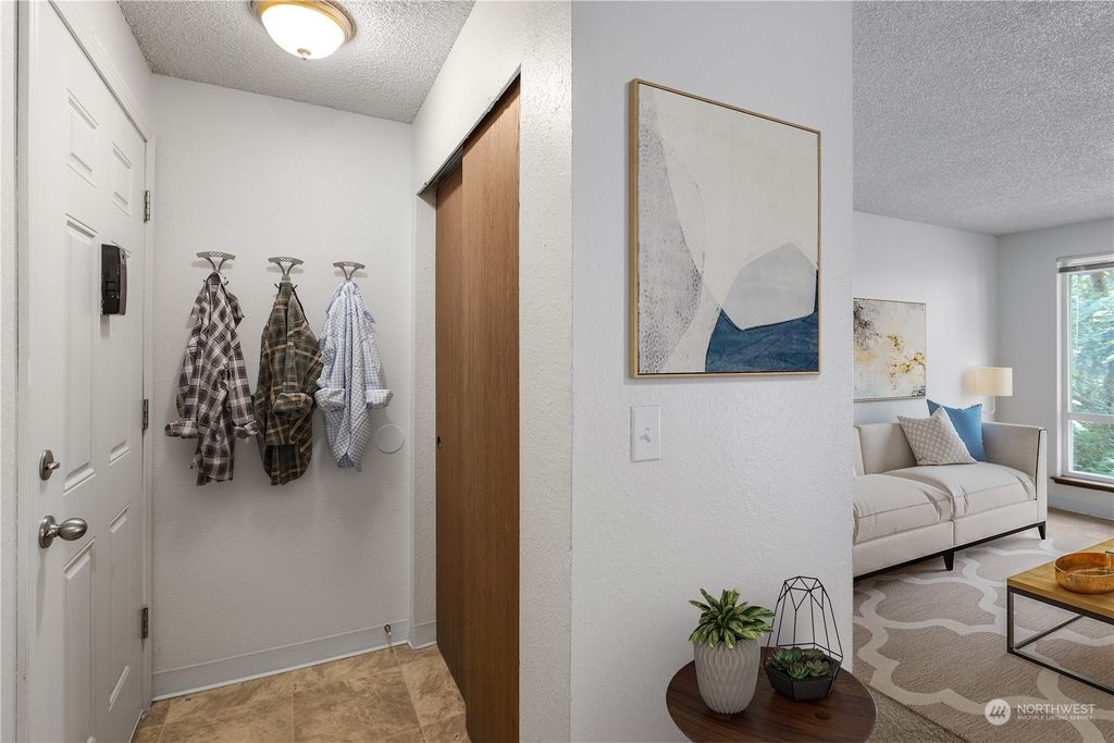 Photo of 19 S 338th Place, Federal Way, WA 98003 (MLS # 2324479)