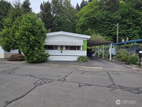 Photo of 2302 R Street SE #43, Auburn, WA 98002 (MLS # 2519102)