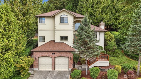 Photo of 15430 SE 67th Pl PL, Bellevue, WA 98006 (MLS # 2581425)