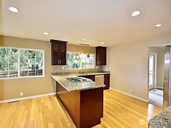 15812 Juanita Drive NE