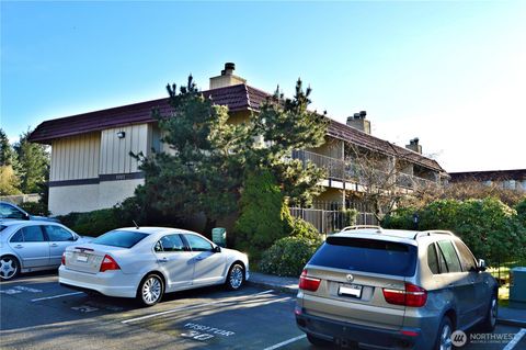 Photo of 1001 S Pearl Street #A2, Tacoma, WA 98465 (MLS # 2504381)