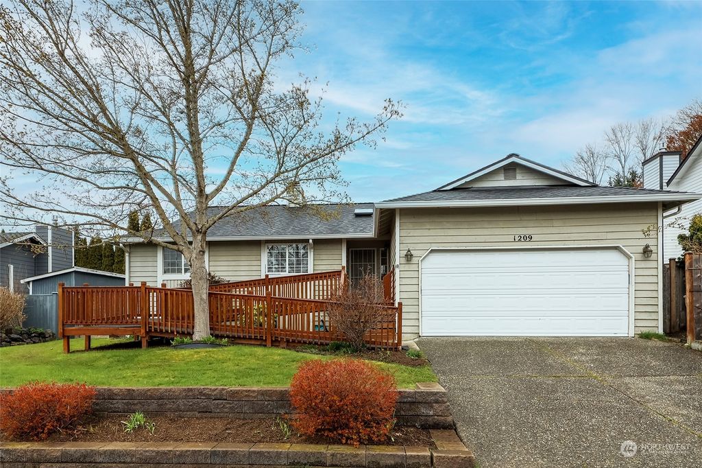 Photo of 1209 235th Place SW, Bothell, WA 98021 (MLS # 2060386)