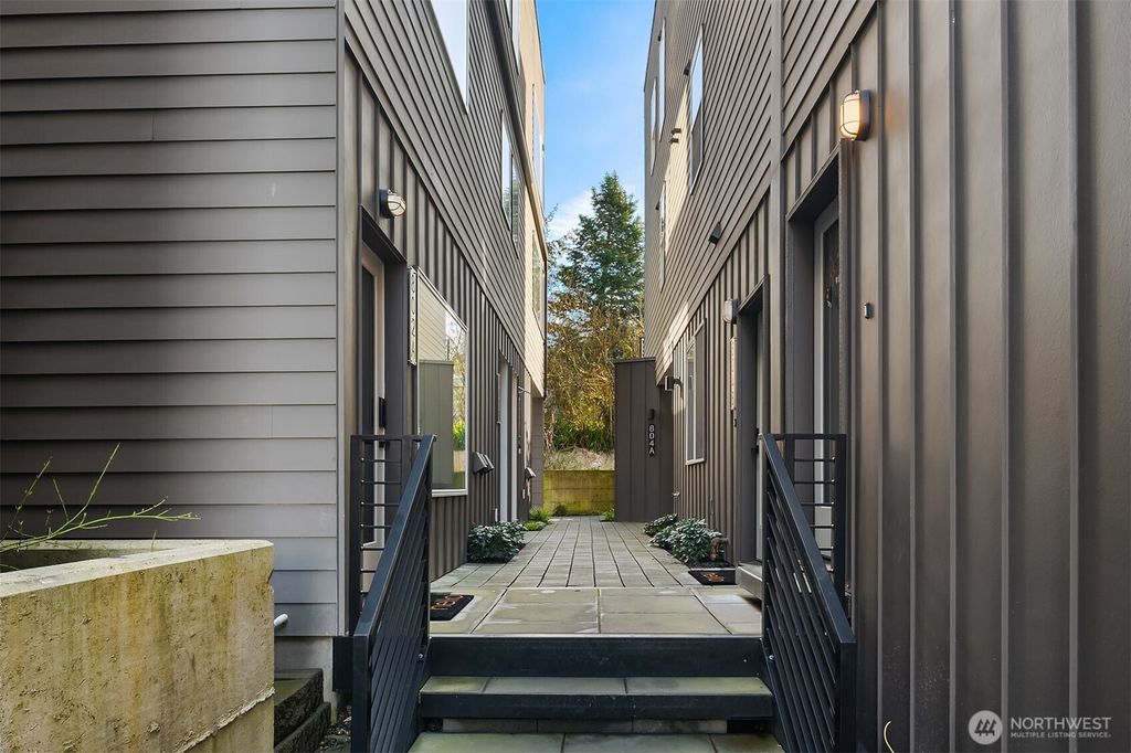 Photo of 802 C 23rd Avenue S, Seattle, WA 98144 (MLS # 2345660)
