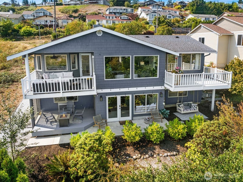 1379 SE Camano Drive