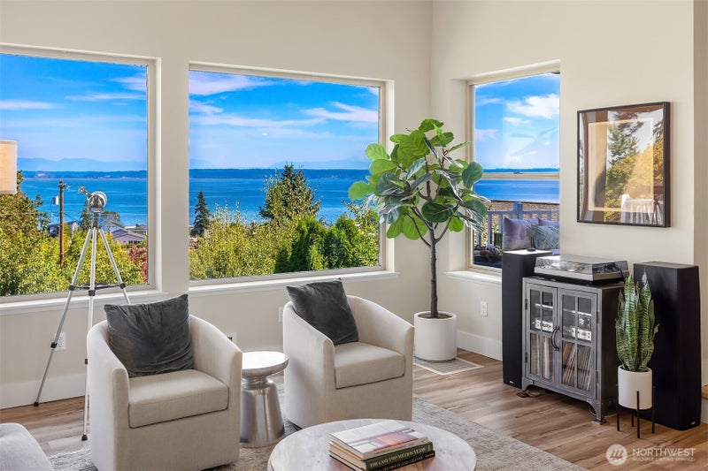 1379 SE Camano Drive