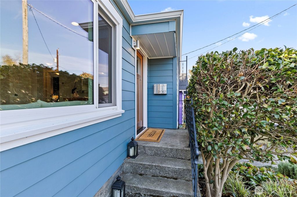 Photo of 3529 SW Austin Street, Seattle, WA 98126 (MLS # 2447546)