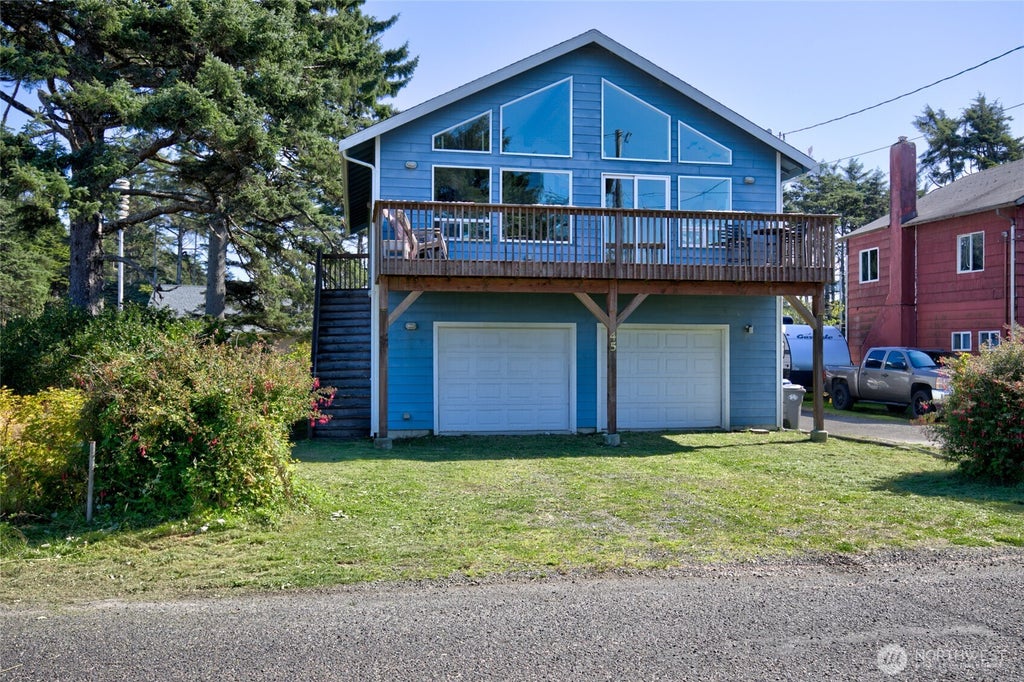 Photo of 45 S Third Street, Pacific Beach, WA 98571 (MLS # 2578467)