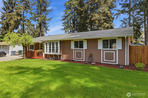 Photo of 12601 105th Avenue Ct E, Puyallup, WA 98374 (MLS # 2533386)