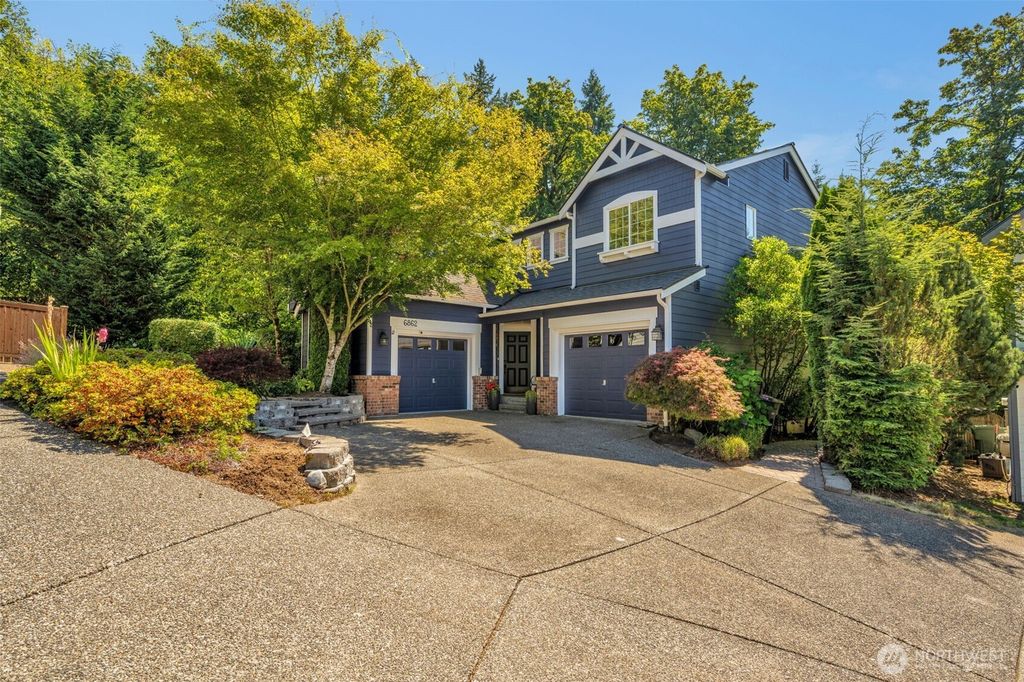 Photo of 6862 163rd SE, Bellevue, WA 98006 (MLS # 2418894)