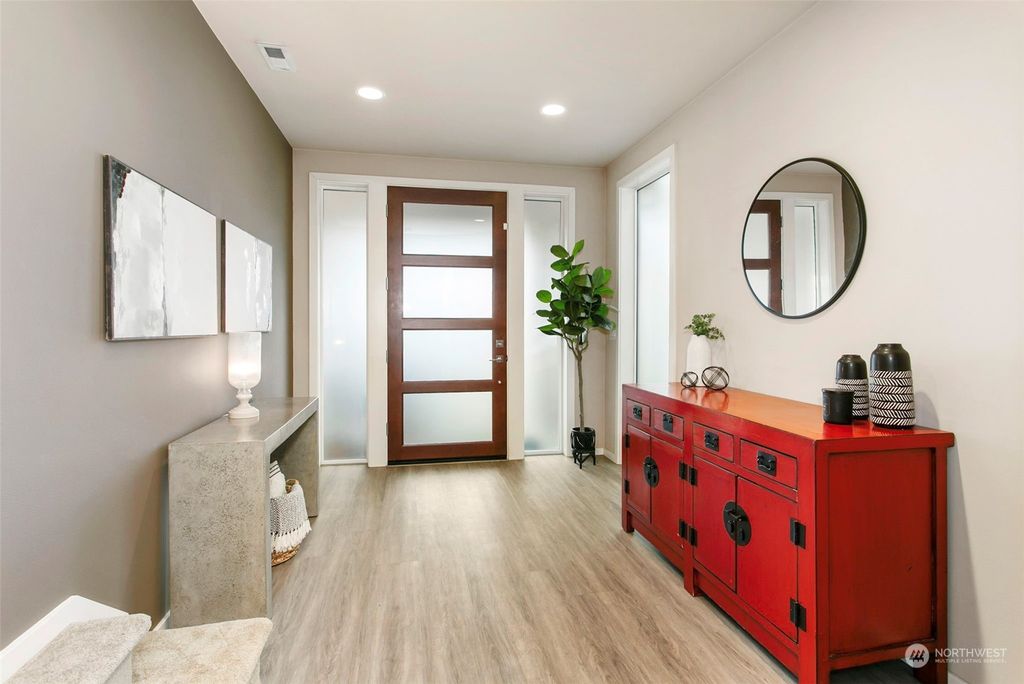 Photo of 12527 26th Avenue SE, Everett, WA 98208 (MLS # 2191510)