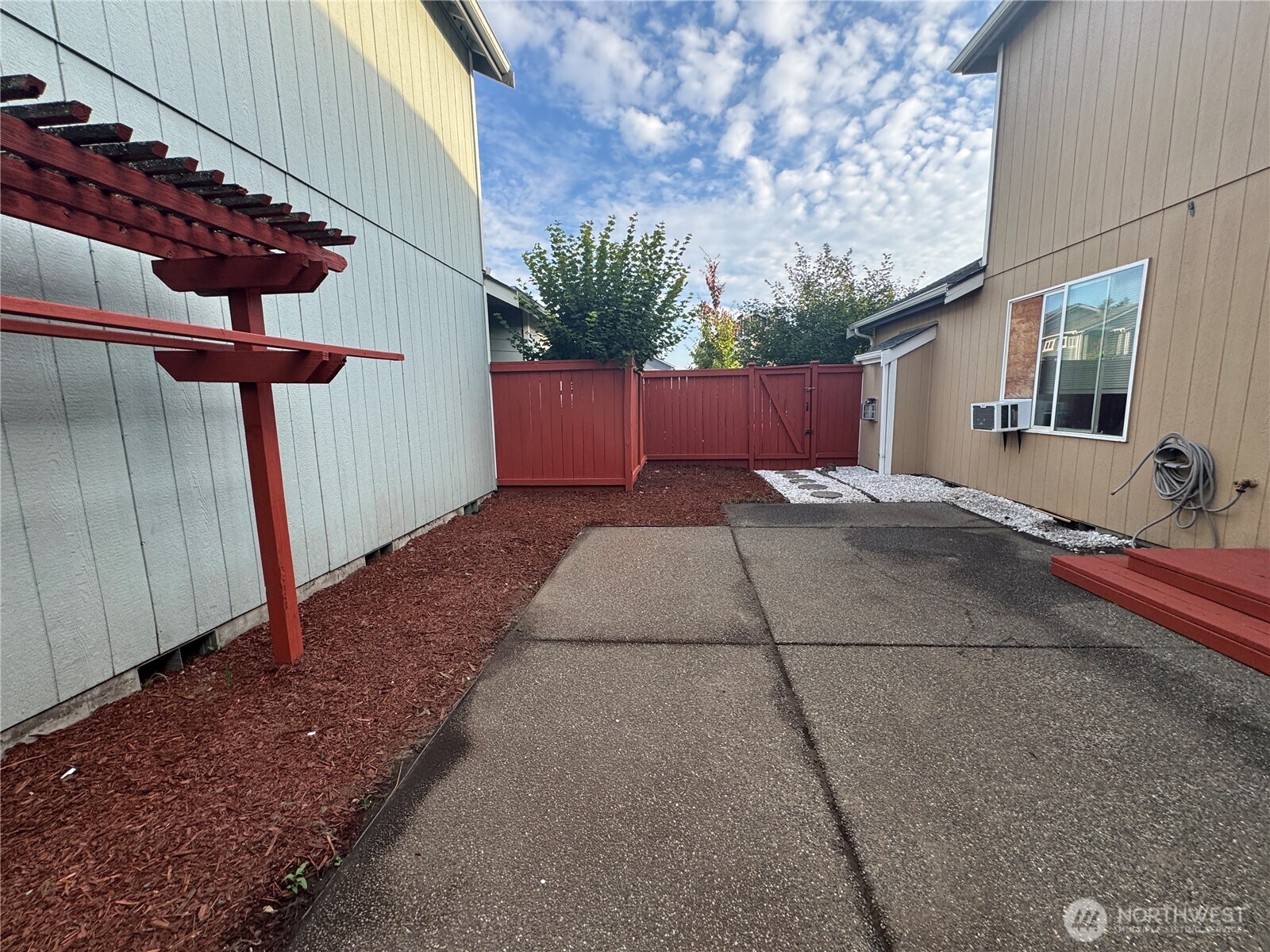 1626 Sundrop Lane SE
