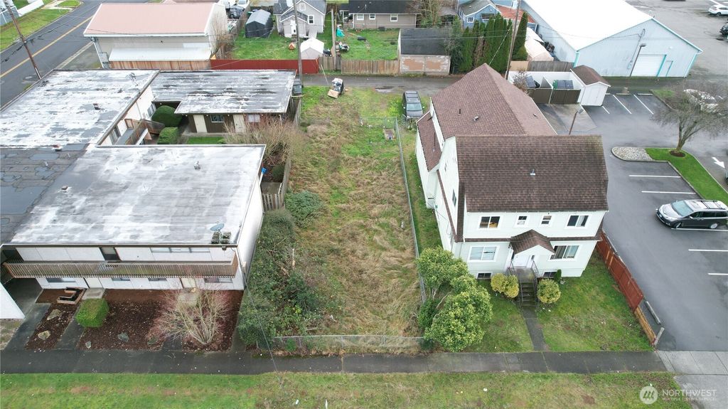 Photo of 1518 7th Street, Marysville, WA 98270 (MLS # 2489100)