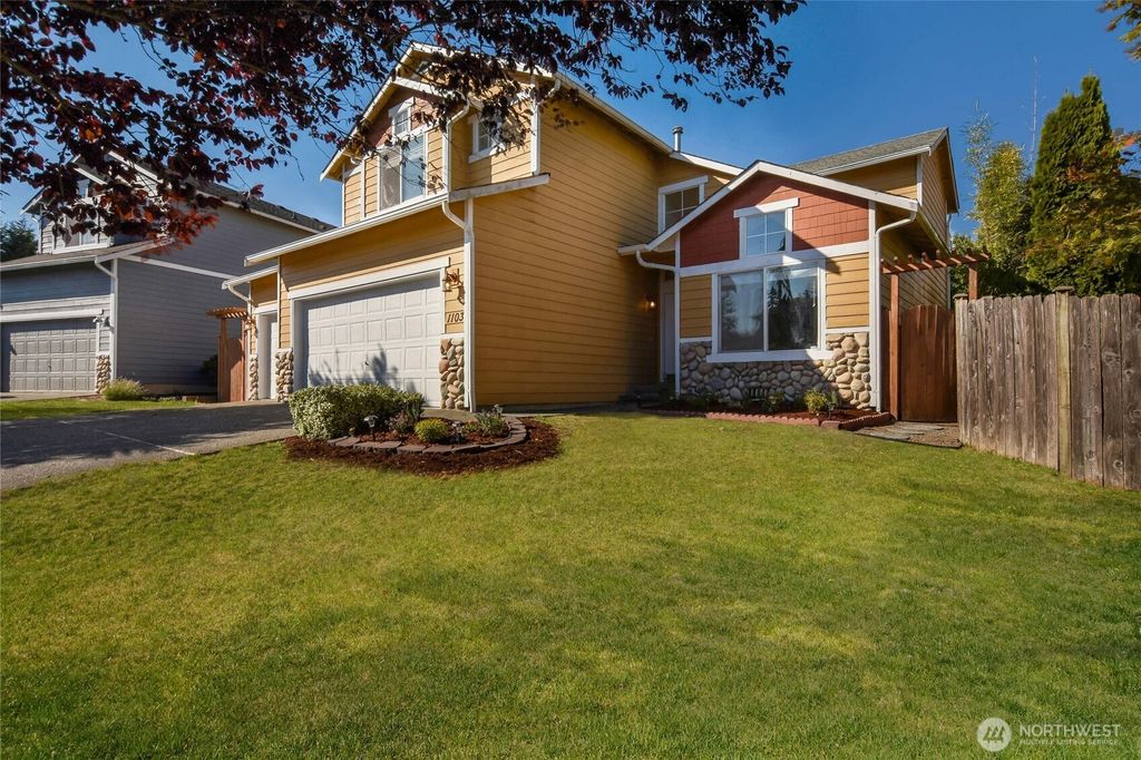 Photo of 1103 167th Street SW, Lynnwood, WA 98037 (MLS # 2458438)