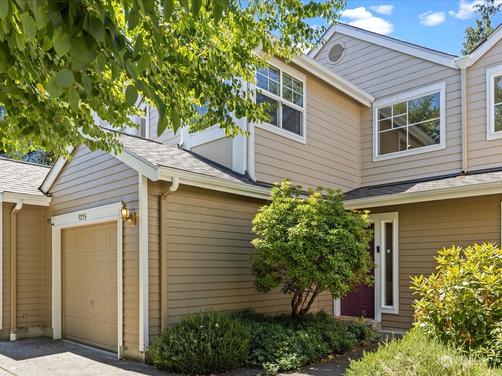 Photo of 9235 158th Place NE #2802, Redmond, WA 98052 (MLS # 2152104)