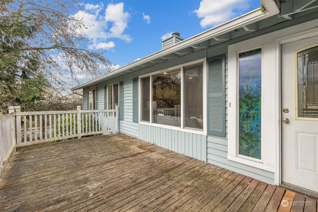 Photo of 5716 60th Drive NE, Marysville, WA 98270 (MLS # 2315860)