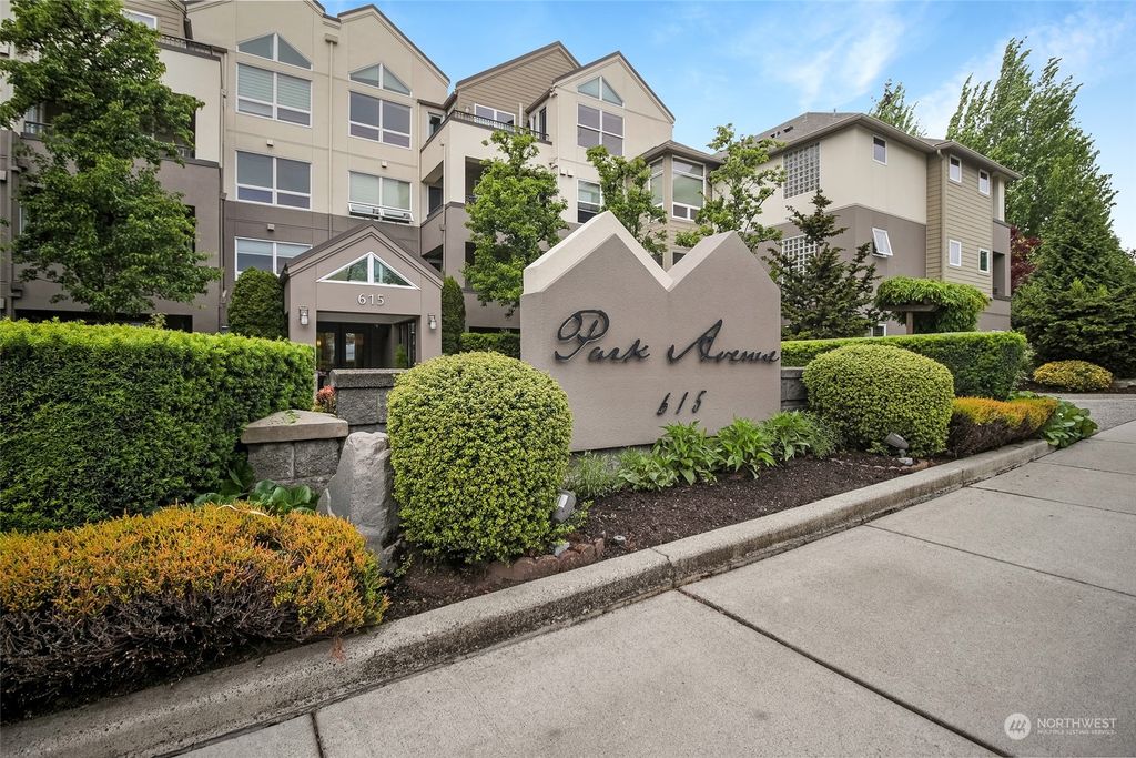 Photo of 615 6th Street #210, Kirkland, WA 98033 (MLS # 2238911)