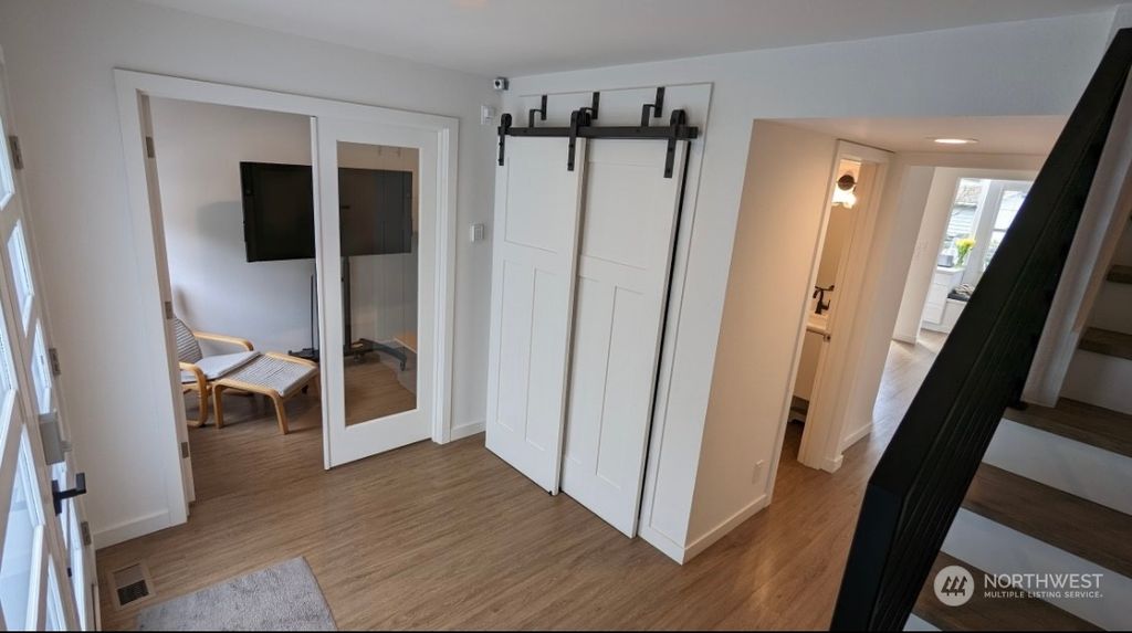 Photo of 2905 131st Place NE, Bellevue, WA 98005 (MLS # 2065637)