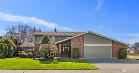 2370 McHugh Avenue Enumclaw WA 98022