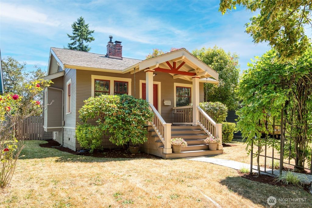 Photo of 5618 35th Avenue SW, Seattle, WA 98126 (MLS # 2404492)