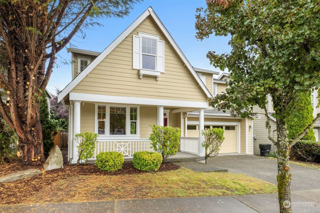 Photo of 17374 NE 119th Way, Redmond, WA 98052 (MLS # 2160428)