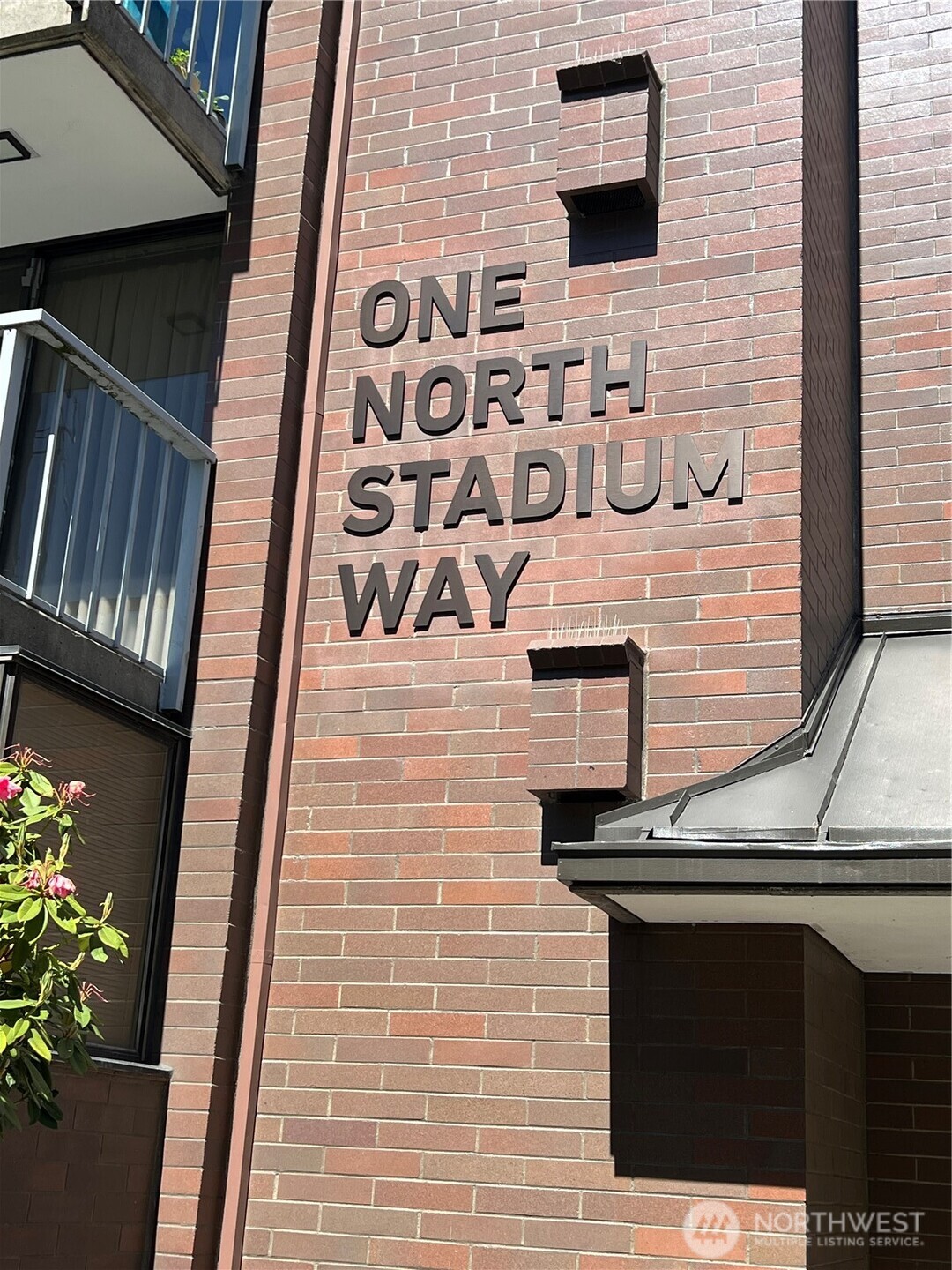 1 N Stadium Way 16