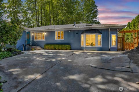 Photo of 959 Hoquiam Avenue NE, Renton, WA 98059 (MLS # 2517524)