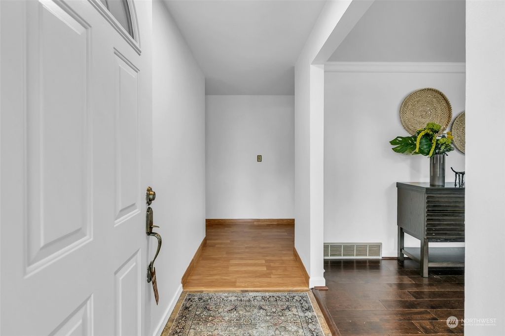 Photo of 150 NE 165th Street, Shoreline, WA 98155 (MLS # 2131159)