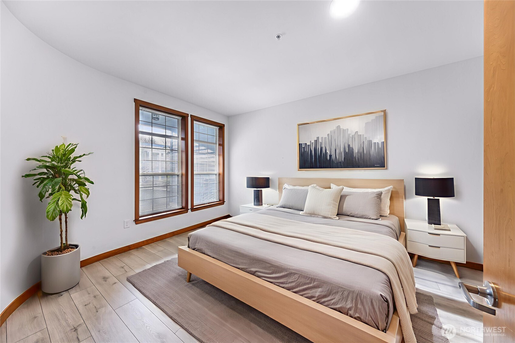 910 Gladstone Street 108