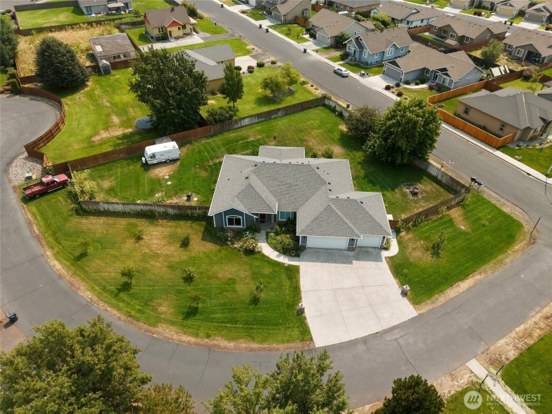 18 Sterling Lane