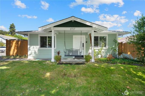 1717 E 42nd Street Tacoma WA 98404