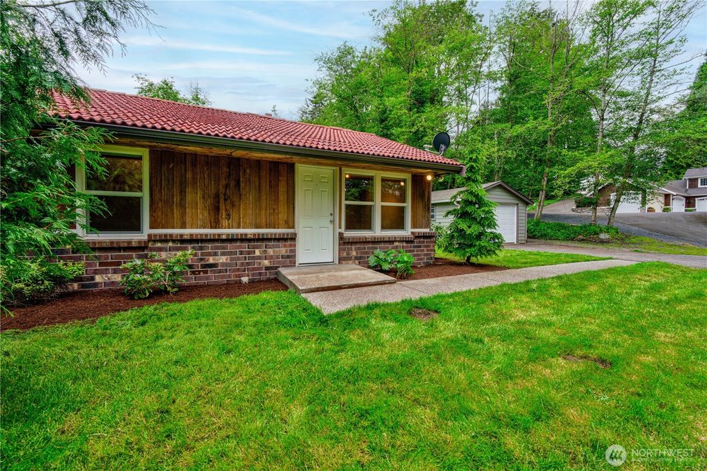 Photo of 6229 202nd Street NE, Kenmore, WA 98028 (MLS # 2413858)