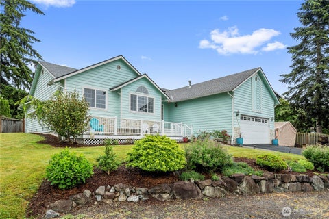 Photo of 5421 Sunnyside Boulevard, Marysville, WA 98270 (MLS # 2535781)