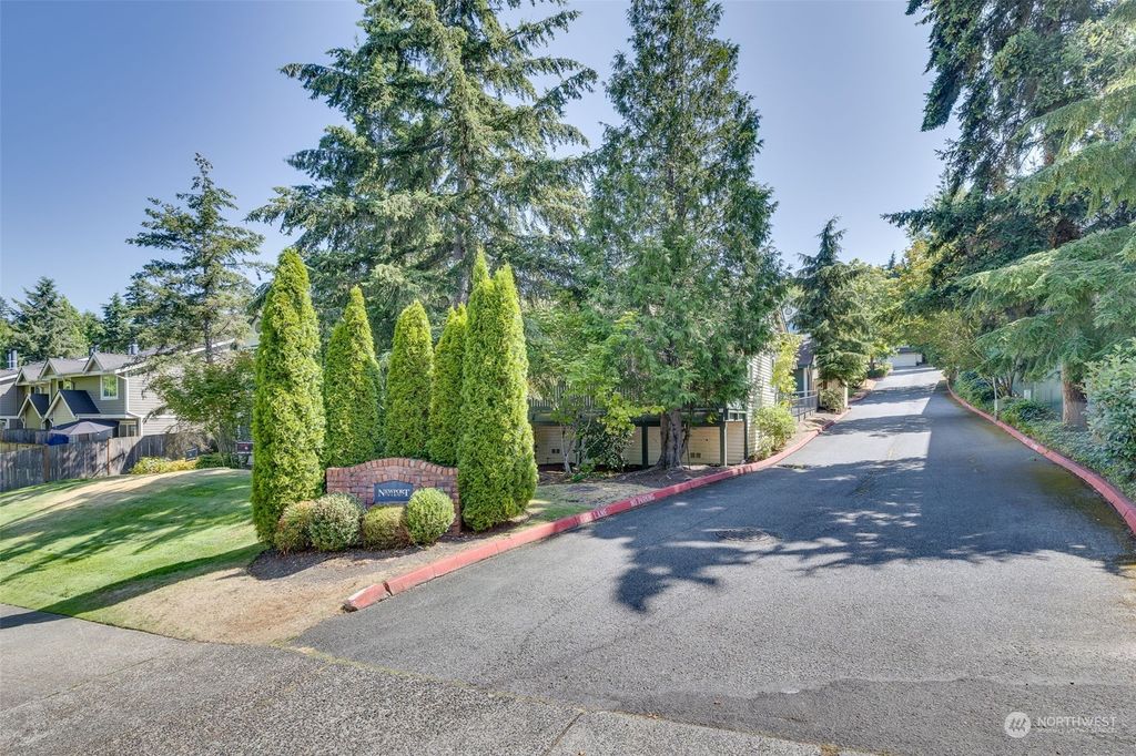 Photo of 4250 129th Place SE #10, Bellevue, WA 98006 (MLS # 2275739)