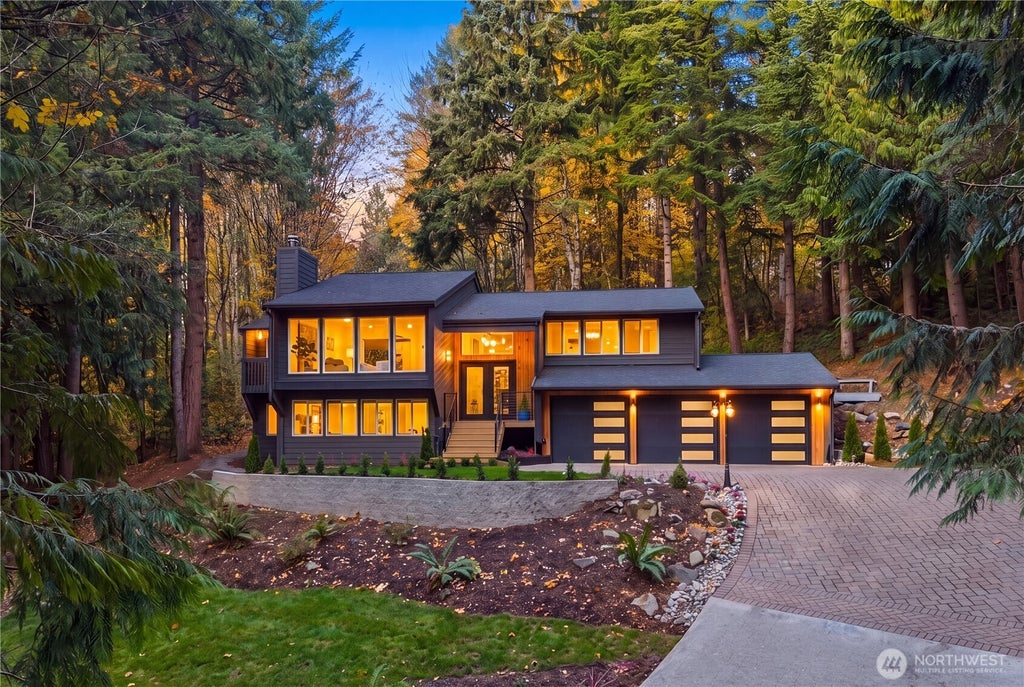 Photo of 25510 SE 159th Street, Issaquah, WA 98027 (MLS # 2591726)