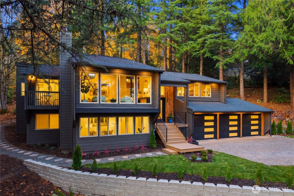 Photo of 25510 SE 159th Street, Issaquah, WA 98027 (MLS # 2591726)