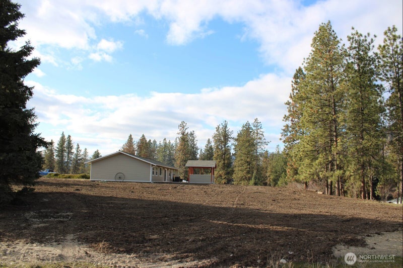2 Oakes Drive