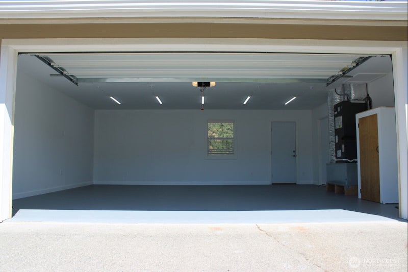 2 Oakes Drive