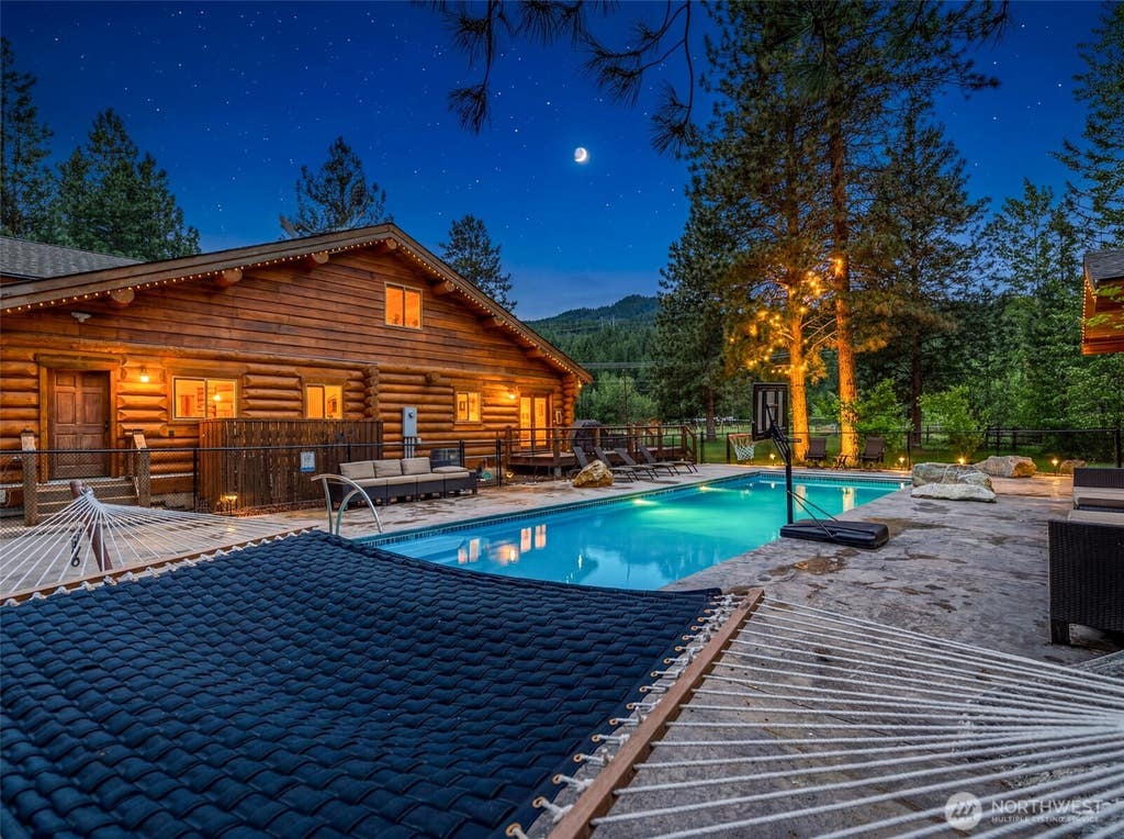 Photo of 18135 River Road, Leavenworth, WA 98826 (MLS # 2562979)