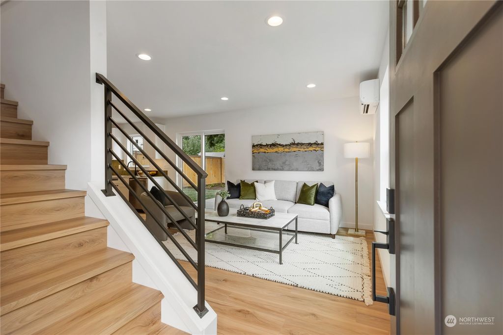 Photo of 9519 13th Avenue NW, Seattle, WA 98117 (MLS # 2292909)