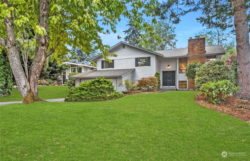 Photo of 32801 43rd Place SW, Federal Way, WA 98023 (MLS # 2264500)