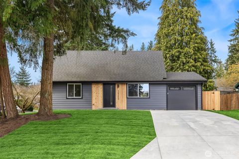 Photo of 14205 77th Avenue NE, Kirkland, WA 98034 (MLS # 2500965)