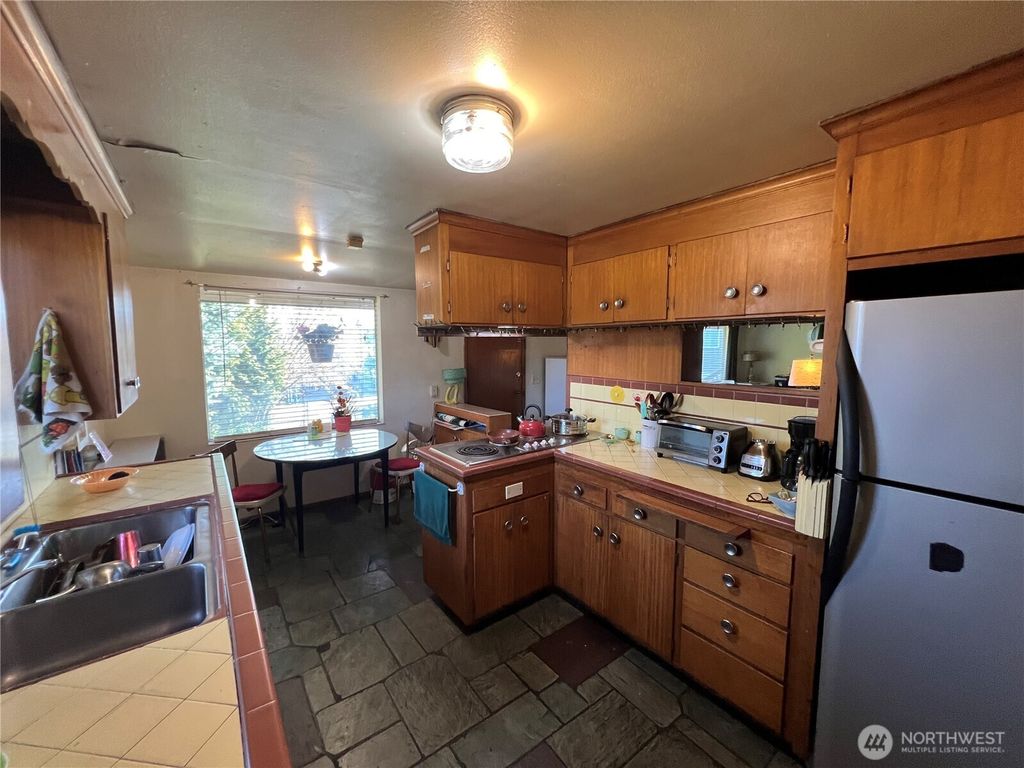 Photo of 3916 Rucker Avenue, Everett, WA 98201 (MLS # 2480830)