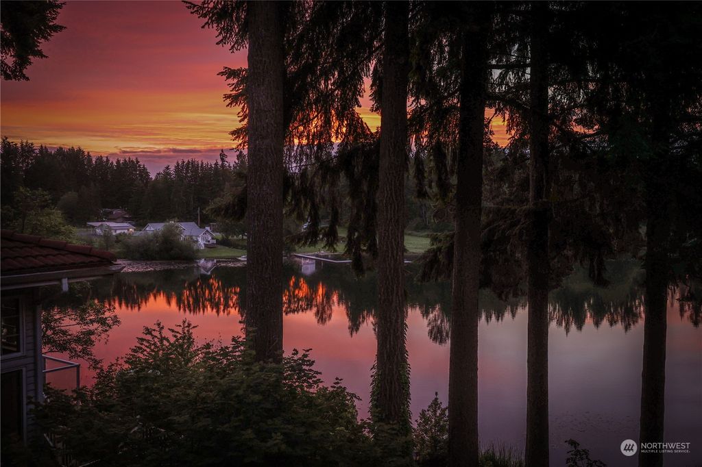 Photo of 26132 134 Avenue SE, Kent, WA 98042 (MLS # 2129538)