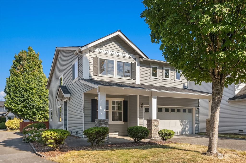 Photo of 17372 92nd Avenue NE, Bothell, WA 98011 (MLS # 2273791)