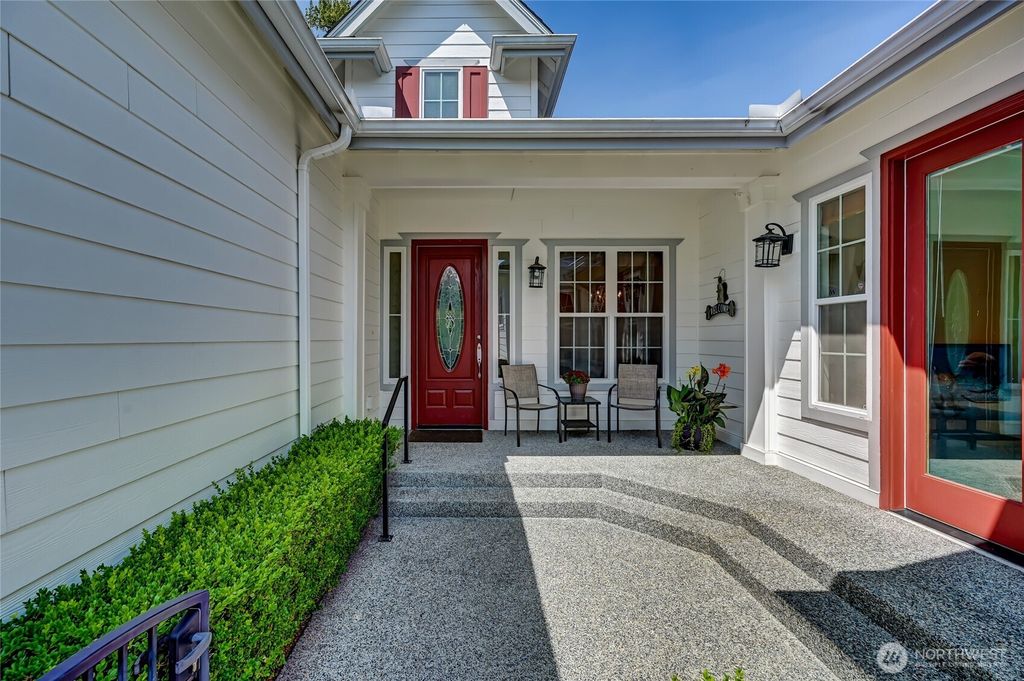 Photo of 12441 Adair Creek Way NE, Redmond, WA 98053 (MLS # 2418217)