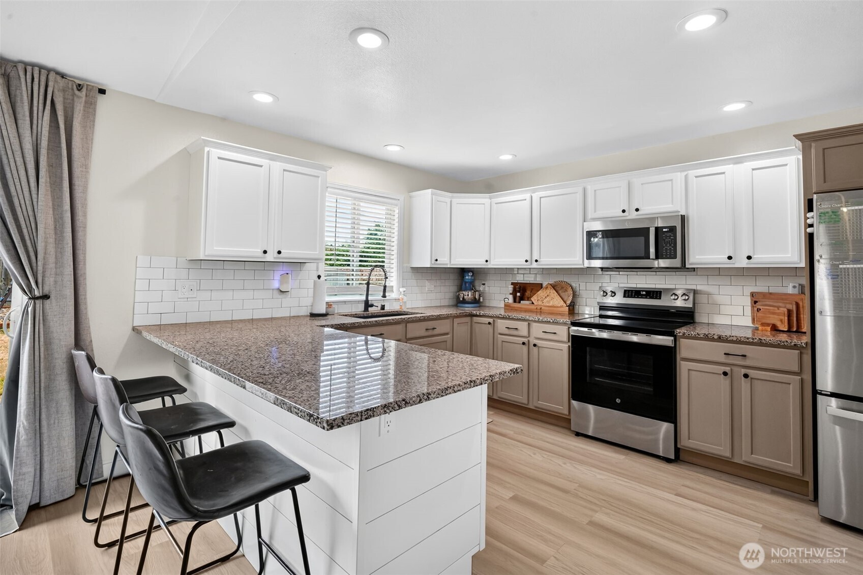 1400 Frog Hollow Lane