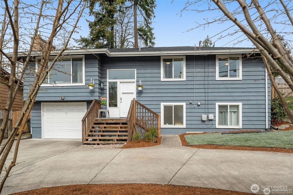 Photo of 5113 212th Street SW, Lynnwood, WA 98036 (MLS # 2393944)