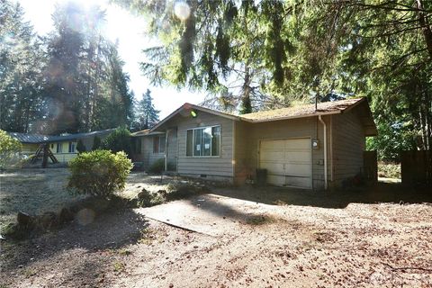 Photo of 13526 Coho Run NW, Bremerton, WA 98312 (MLS # 2442500)