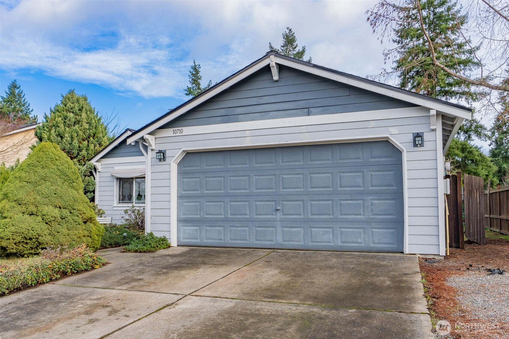 10710 Van Norhop Street SE